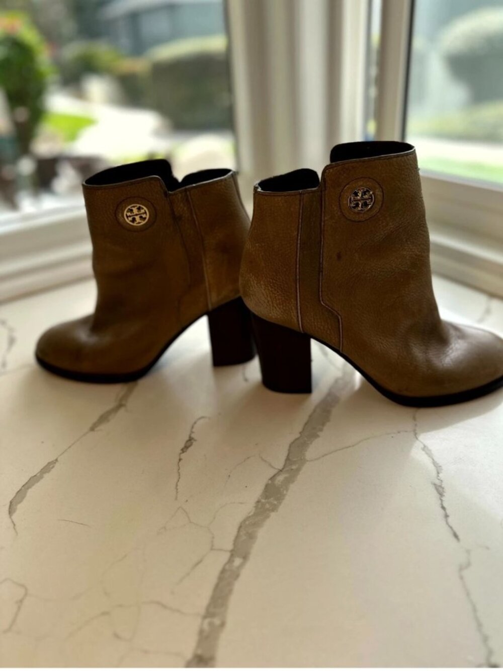 Tory Burch Junction Booties Porcini Khaki Olive Leather Block Heel Size 39 -Fair